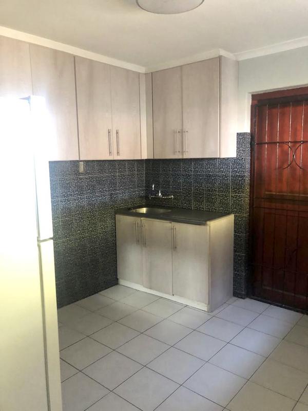 6 Bedroom Property for Sale in Belhar Western Cape